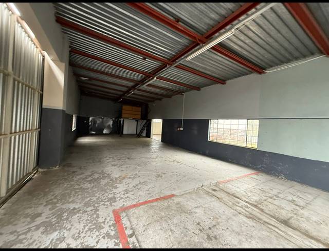 850M² WAREHOUSE TO LET IN CHLOORKOP